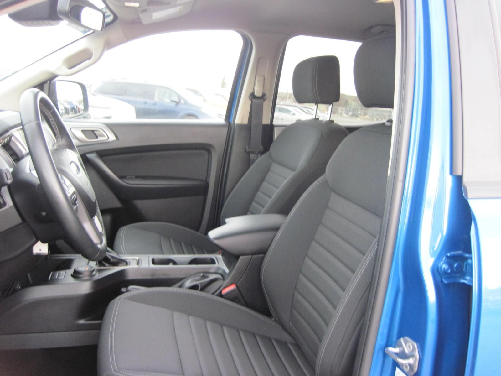 2022 blue /black Ford Ranger XLT super crew (1FTER4FH8NL) , automatic transmission, located at 9530 Old Seward Highway, Anchorage, AK, 99515, (907) 349-3343, 61.134140, -149.865570 - Low Miles on this Ford Ranger XLT super crew come take a test drive. - Photo #11
